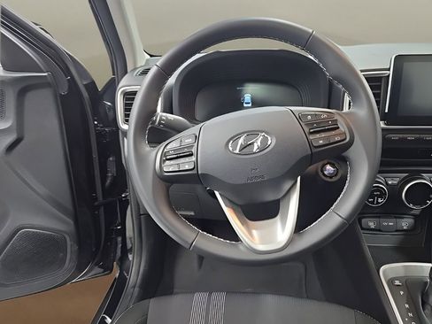 Certified 2024 Hyundai Venue SEL FWD image 22
