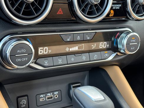 New 2025 Nissan Sentra SV w/ SV Premium Package image 16