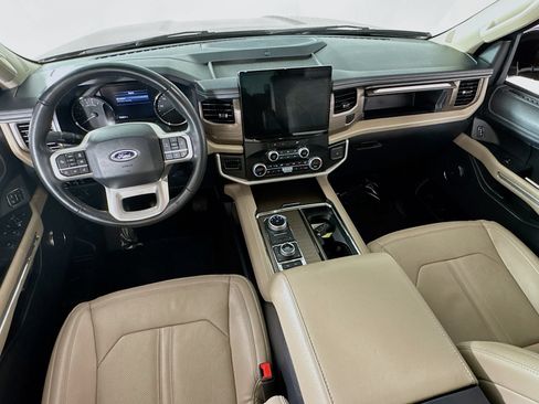 Used 2024 Ford Expedition Limited AWD/4WD image 20