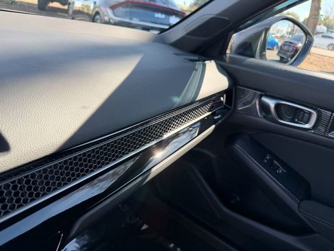 Used 2023 Honda Civic Sport image 25