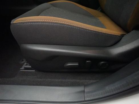 Certified 2025 Subaru Crosstrek 2.5i Sport AWD/4WD image 28