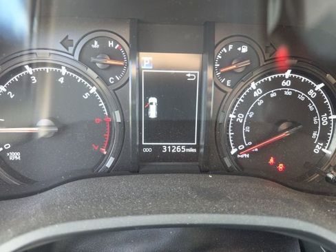 Used 2022 Toyota 4Runner SR5 image 13