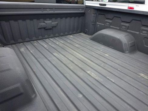 Used 2024 Chevrolet Silverado 1500 LT Trail Boss w/ Convenience Package II AWD/4WD image 18