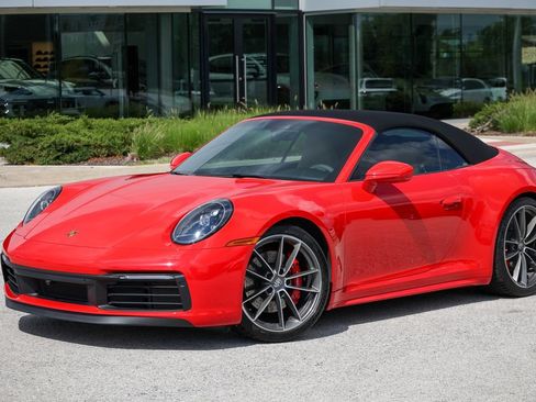 Certified 2024 Porsche 911 Cabriolet image 30