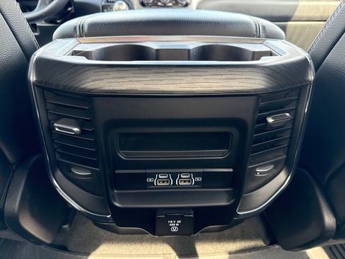 Used 2024 RAM 1500 Laramie AWD/4WD image 17