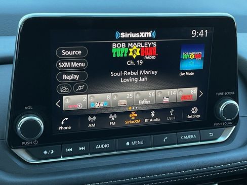 Certified 2025 Nissan Rogue SV image 29