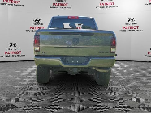 Used 2018 RAM 1500 Express AWD/4WD image 4