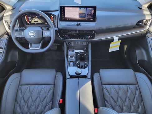 New 2026 Nissan Rogue Platinum w/ Platinum Premium Package image 8