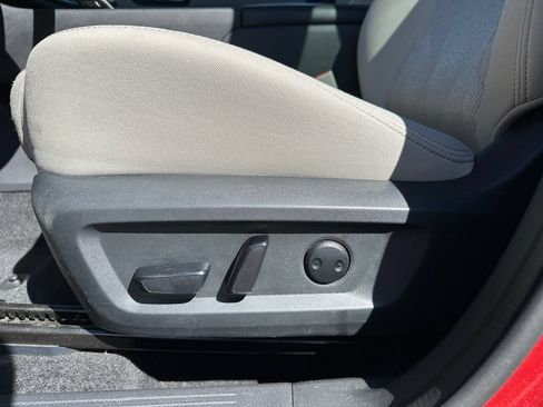 Used 2025 Nissan Rogue SV AWD/4WD image 20