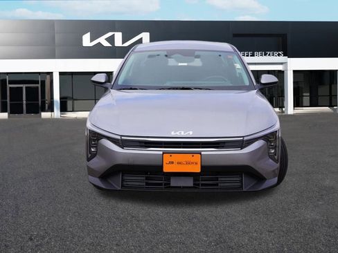 New 2025 Kia K4 LXS image 8