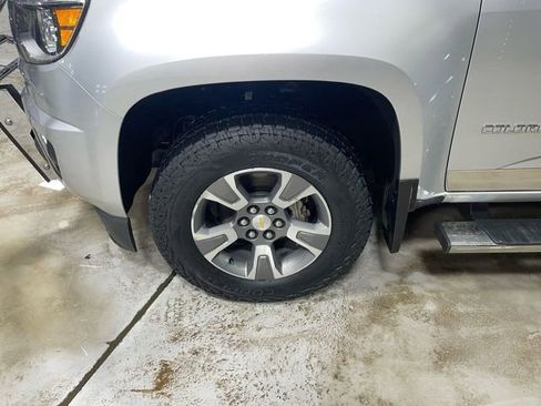 Used 2016 Chevrolet Colorado Z71 AWD/4WD image 10