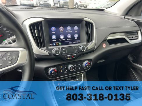Used 2024 GMC Terrain SLT FWD image 17