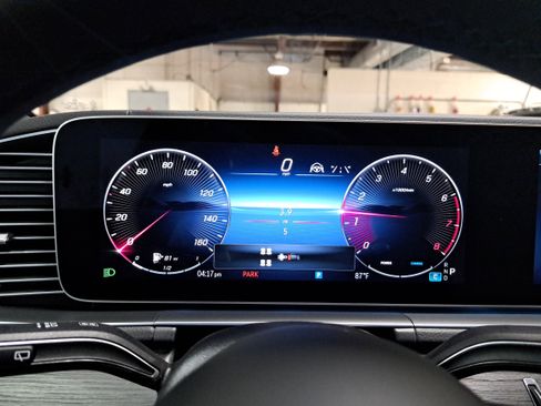 New 2026 Mercedes-Benz GLS 450 4MATIC image 19