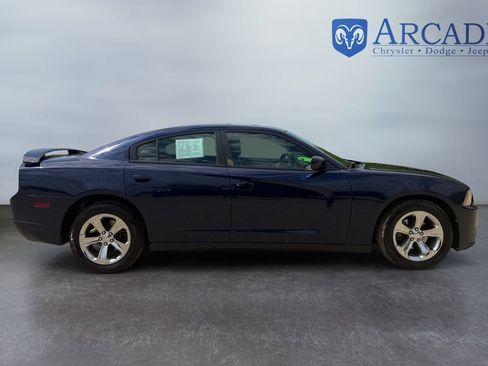Used 2013 Dodge Charger SXT Plus RWD image 19
