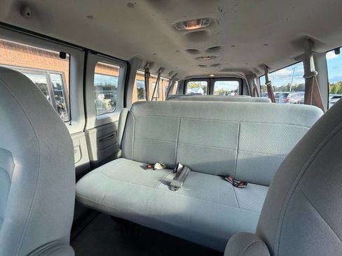 Used 2007 Ford E-350 and Econoline 350 XLT image 17