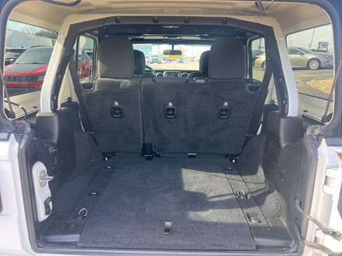 Used 2019 Jeep Wrangler Unlimited Sport S image 14