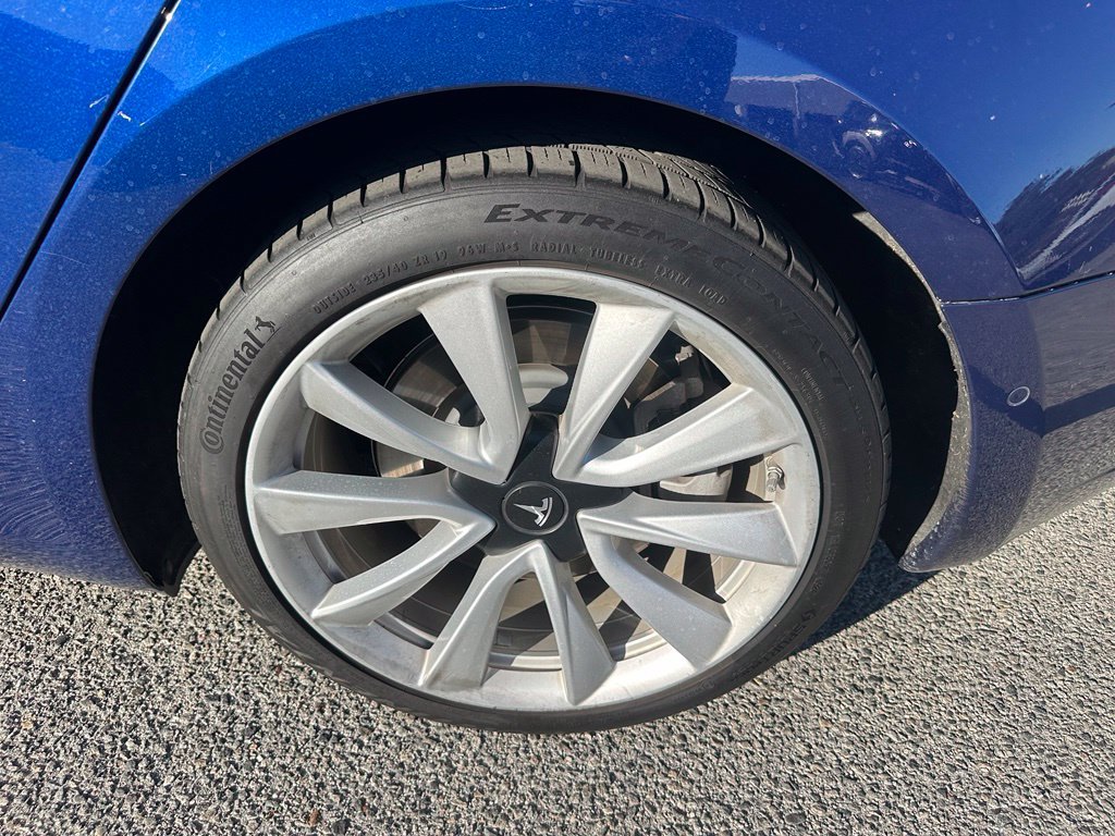 Used 2020 Tesla Model 3 Long Range AWD/4WD image 3