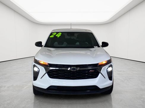 Used 2024 Chevrolet Trax RS w/ Driver Confidence Package FWD image 23