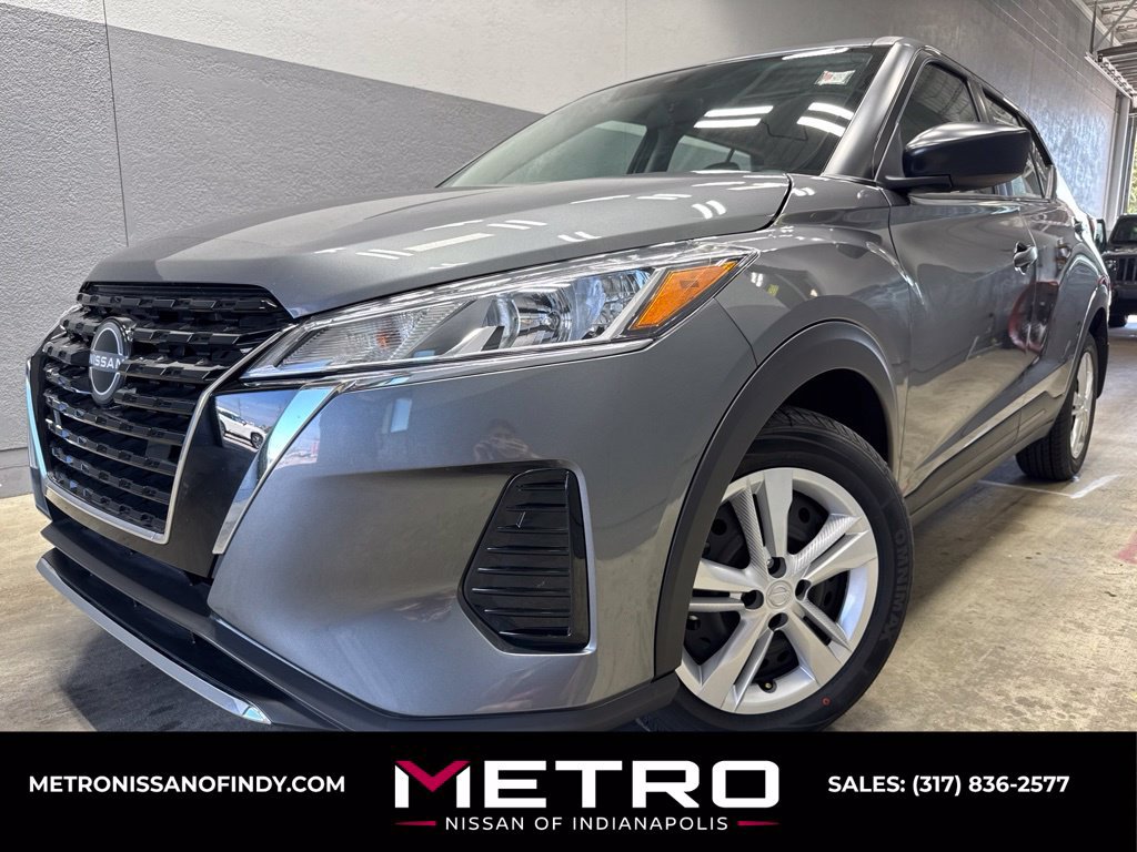 Used 2025 Nissan Kicks Play S FWD image 1