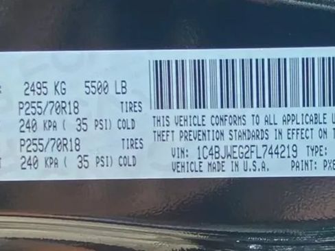 Used 2015 Jeep Wrangler Unlimited Sahara w/ Connectivity Group AWD/4WD image 27