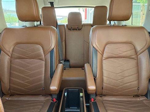Used 2023 Nissan Pathfinder Platinum FWD image 34