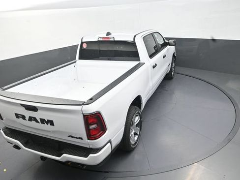 New 2026 RAM 1500 Express AWD/4WD image 17