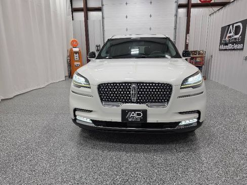 Used 2020 Lincoln Aviator Reserve w/ Equipment Group 201A RWD image 3