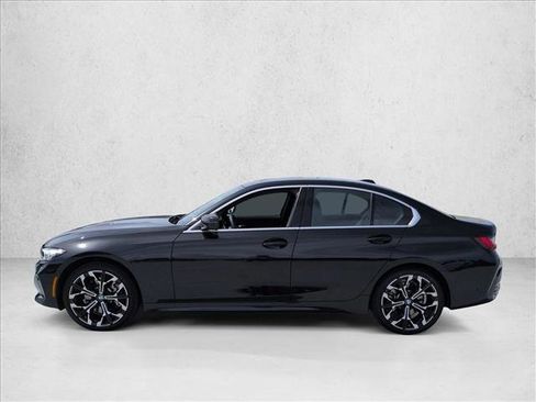 Used 2025 BMW 330i xDrive Sedan w/ Premium Package AWD/4WD image 9