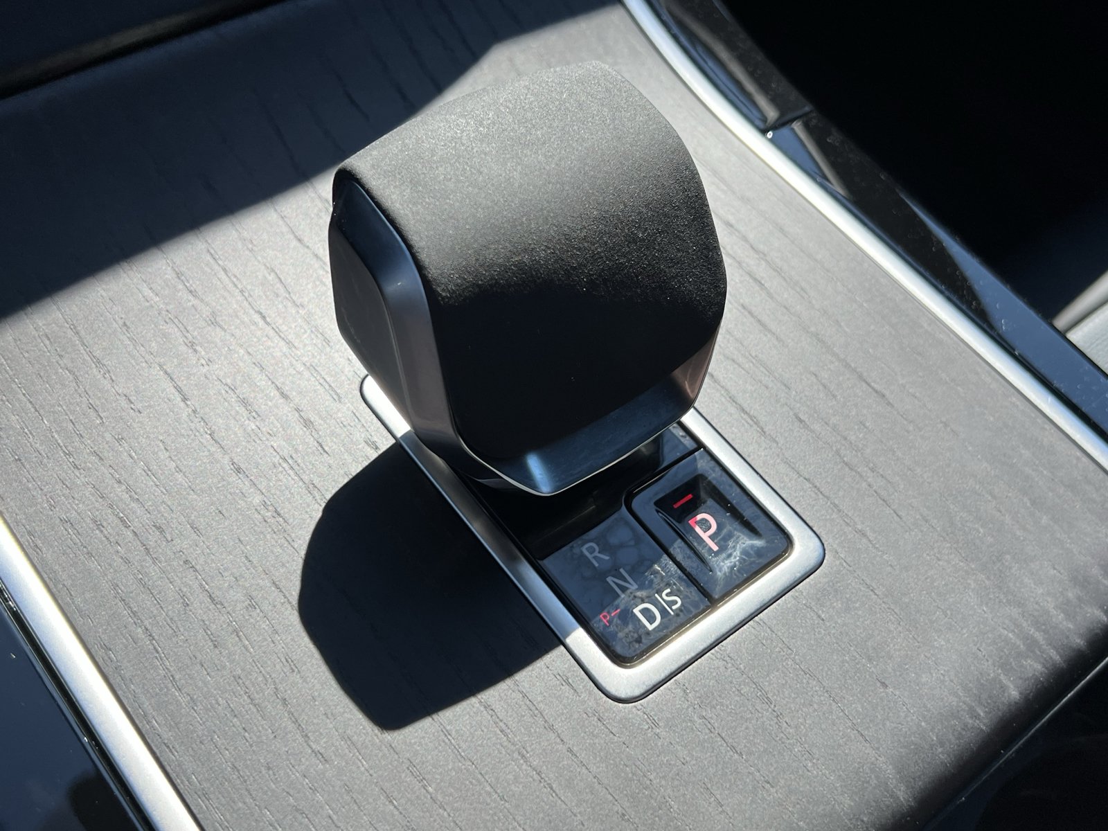 Used 2024 Land Rover Range Rover Velar Dynamic SE AWD/4WD image 25