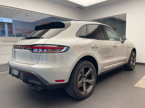 New 2026 Porsche Macan image 7