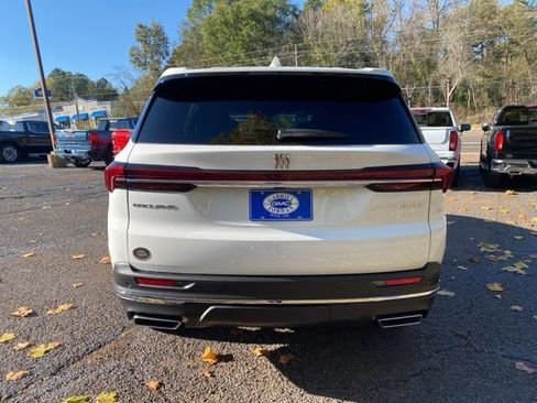 New 2026 Buick Enclave Preferred image 4