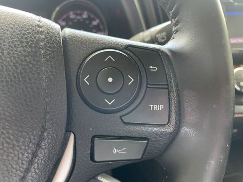 Used 2018 Toyota RAV4 SE w/ Power Extra Value Package FWD image 11