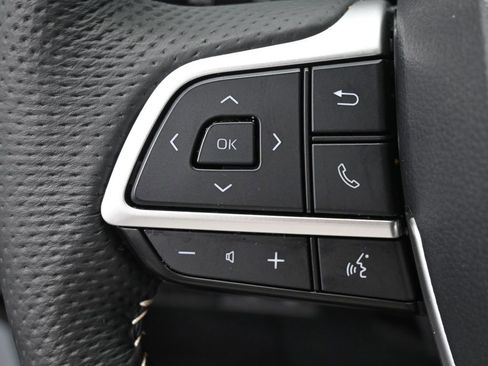 Certified 2025 Toyota Sienna XSE w/ XSE Plus Package image 17