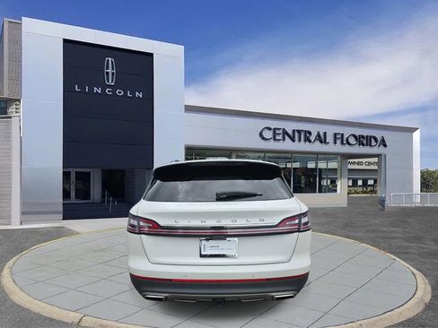 Certified 2023 Lincoln Nautilus Reserve w/ Class II Trailer Tow Package FWD image 5