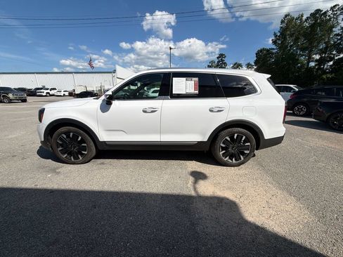 Used 2024 Kia Telluride SX w/ Towing Package AWD/4WD image 4