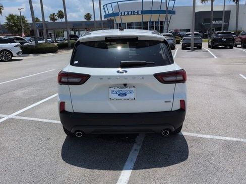 Certified 2025 Ford Escape ST-Line w/ Equipment Group 301A FWD image 5
