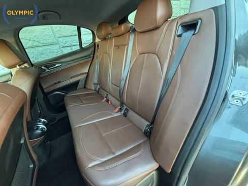 Used 2020 Alfa Romeo Stelvio image 39