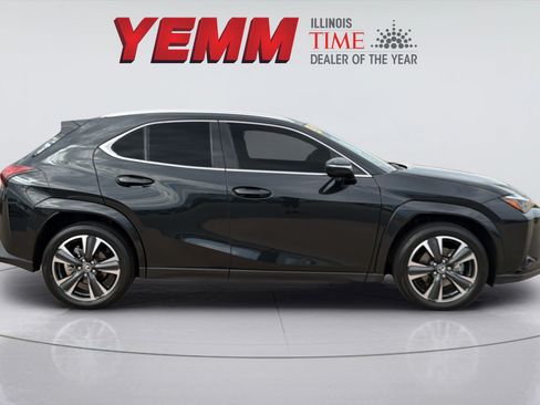 Used 2026 Lexus UX 300h AWD w/ Accessory Package (2T) image 9