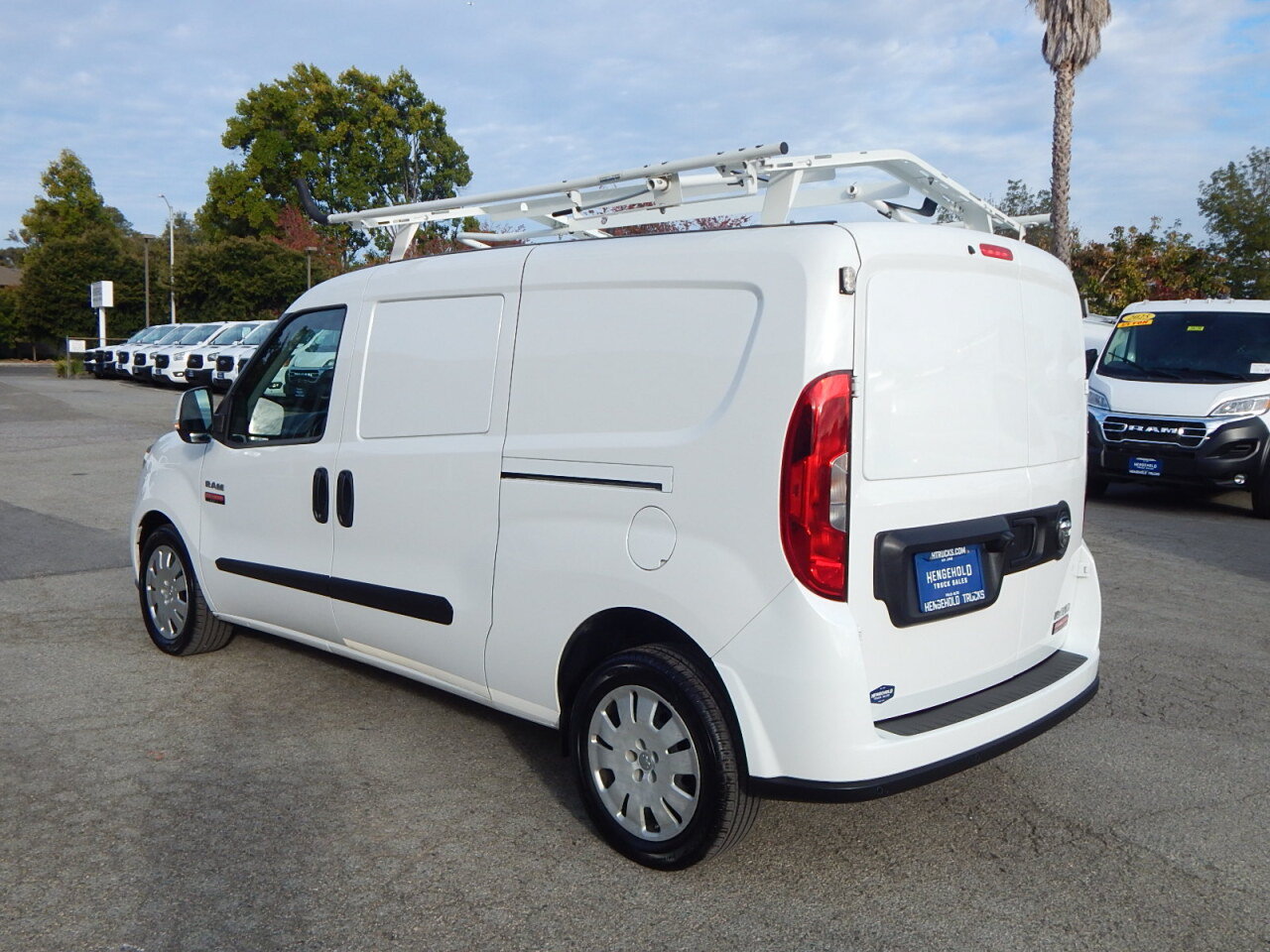 Used 2019 RAM ProMaster City Tradesman SLT FWD image 6
