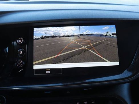 Used 2023 Buick Envision Essence image 28