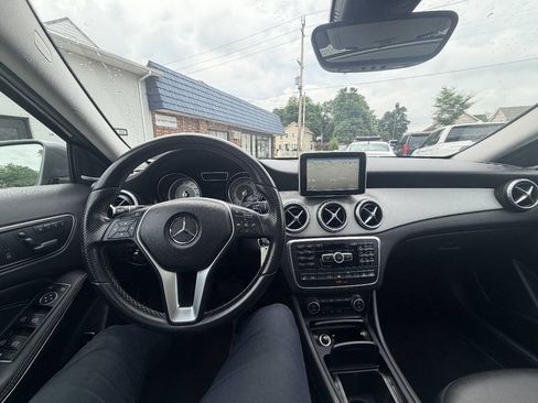Used 2015 Mercedes-Benz GLA 250 4MATIC image 3