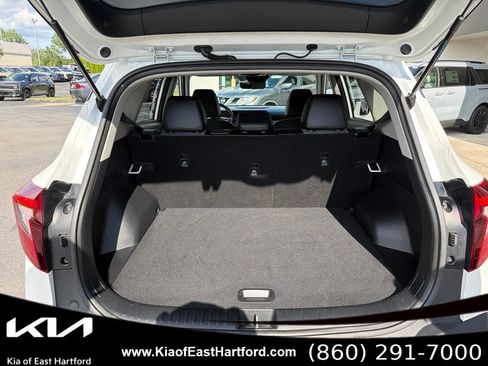 Used 2024 Kia Seltos S AWD/4WD image 16
