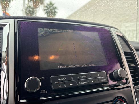 Used 2021 Nissan Titan SV w/ Accessory Utility Package image 27