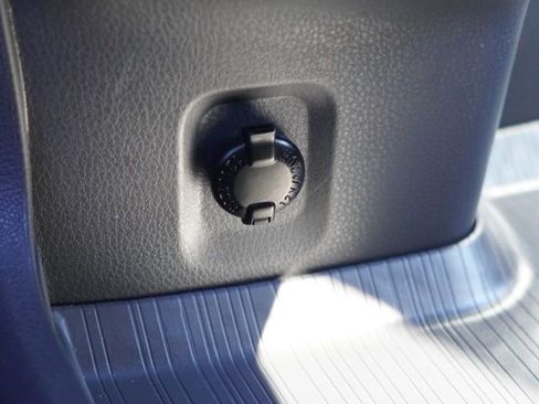Certified 2024 Toyota Sienna LE FWD image 36