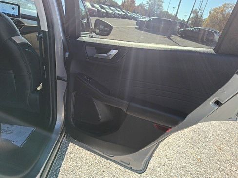 Used 2022 Ford Escape SEL image 15