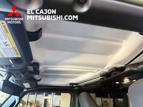 Used 2023 Jeep Wrangler Unlimited Rubicon 4xe w/ Steel Bumper Group AWD/4WD image 15