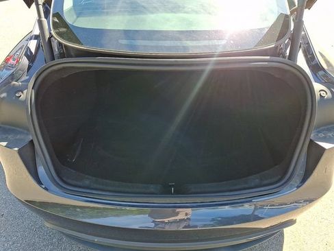 Used 2024 Tesla Model 3 Long Range RWD image 32