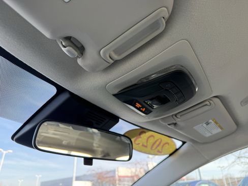 Certified 2023 Toyota Corolla LE image 27