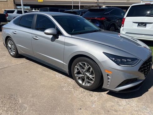 Used 2023 Hyundai Sonata SEL image 1