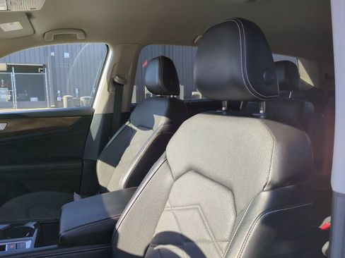 Used 2024 Volkswagen Atlas SE image 15